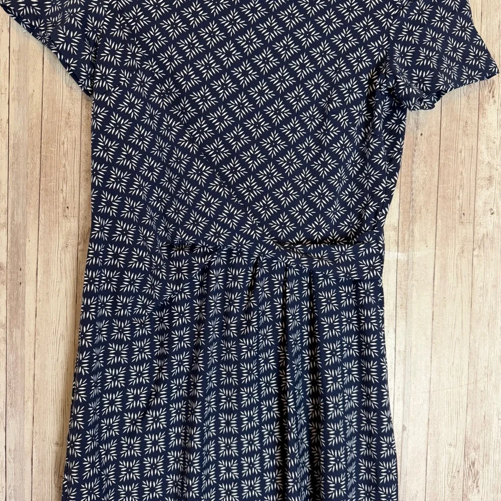 Talbots Navy Blue White Knit Jersey Draped Sheath Dress Size Petite Small - Picture 3 of 9